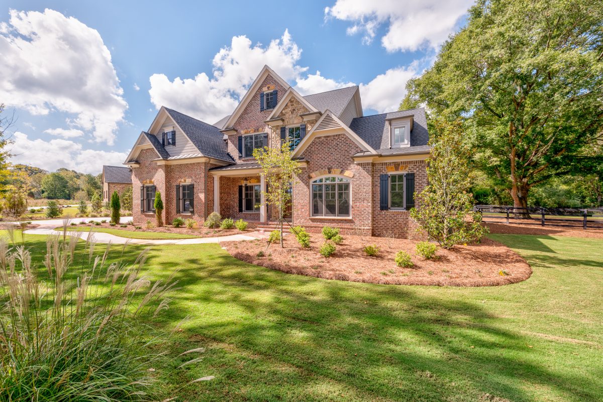 Shakerag Manor exterior home in a family living communitylakeside living