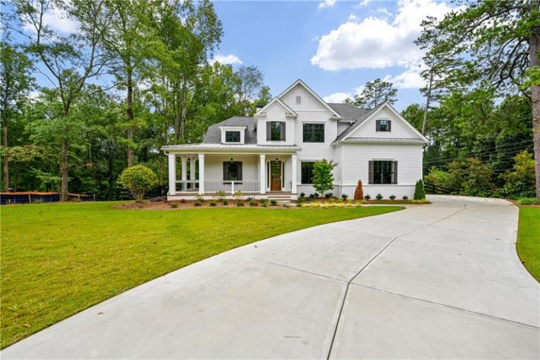 Beautifully Decorated Muirfield Park Model Home Now Open in Milton