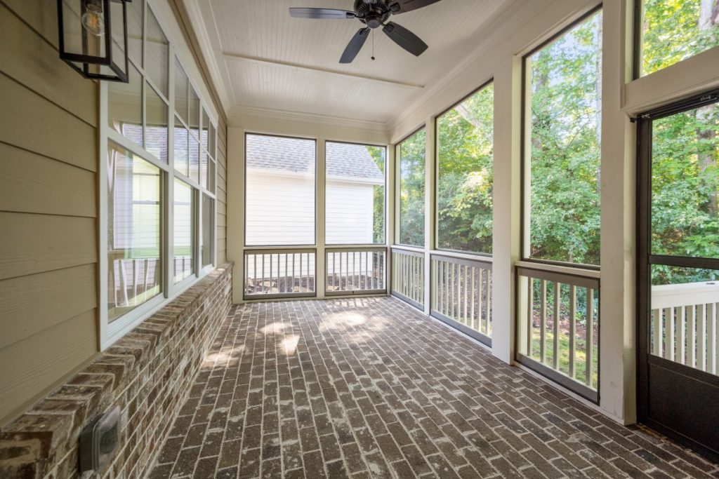 covered screened back porch