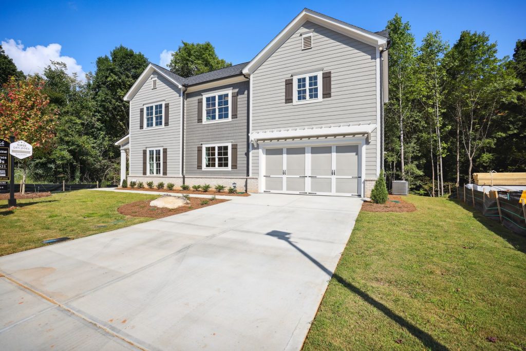 Exterior Photo of Model Home at Waterside at River Glen