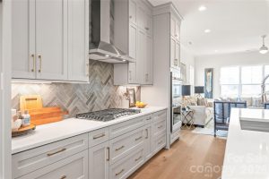 19408 Newburg Hill Rd kitchen