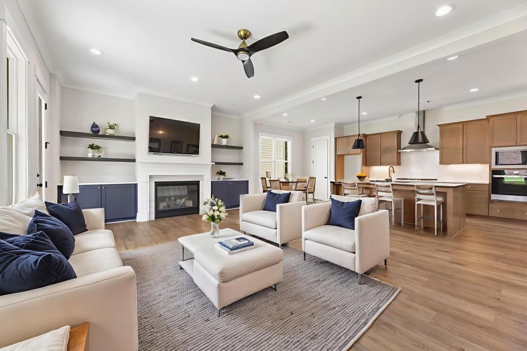 Hickory Manor plan living area